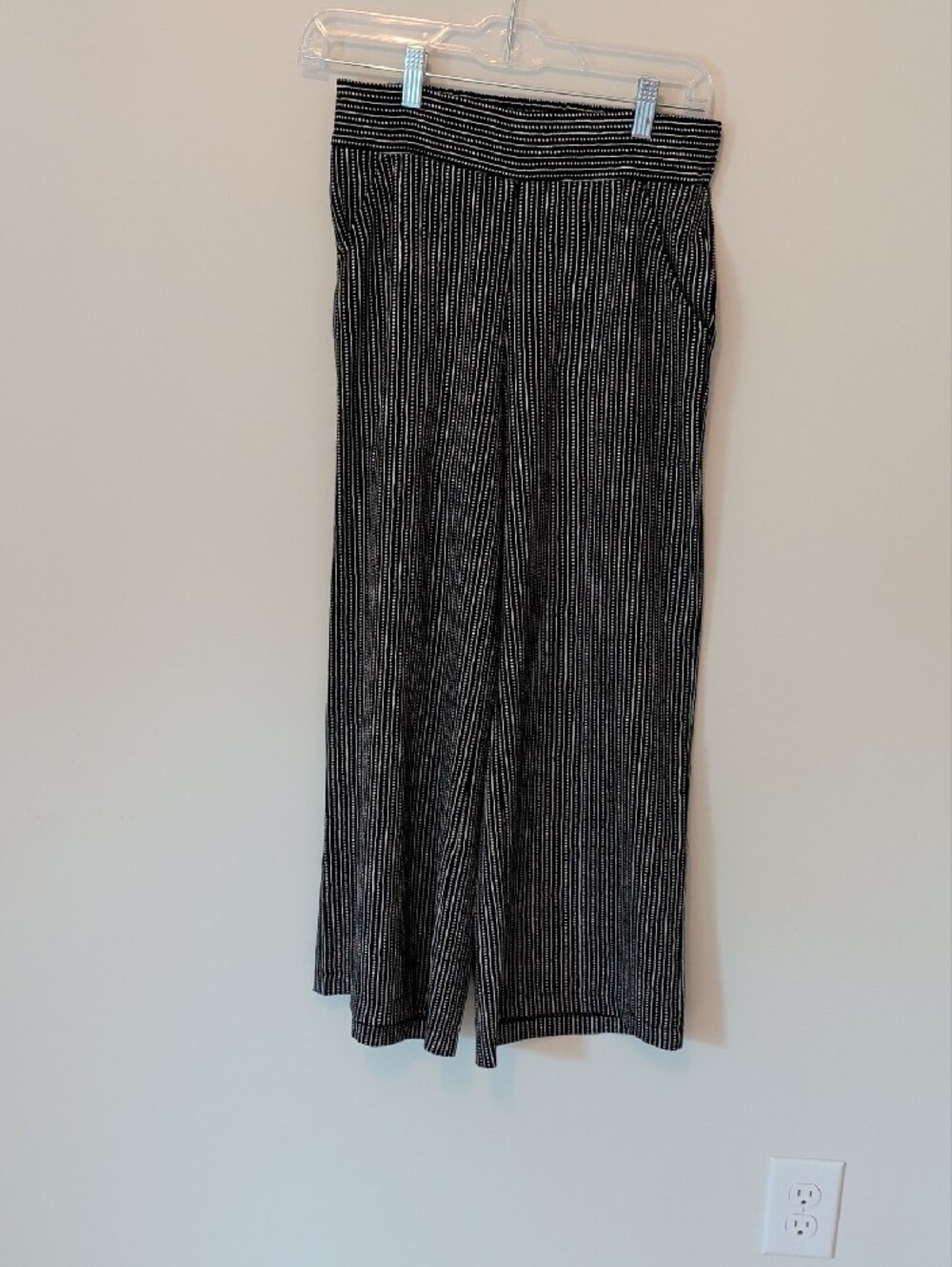 Max Studio Black & White Pinstripe Wide-Leg Pants - Xs